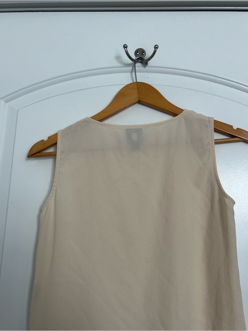 Eileen Fischer 100% Silk Cream Sleeveless Tank Top Size XS chic 90s minimalist - Picture 13 of 13